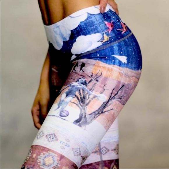 XS Niyama Sol 🌝 Mustang Sally Crop Leggings - Picture 3 of 7